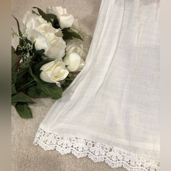 Forgotten Grace White Eyelet Lace Ethereal Top Size Large - Picture 6 of 7